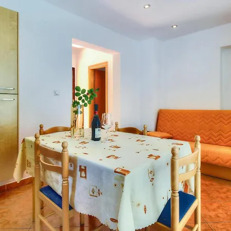 3 Bedroom Gorgeous In Ferienhaus