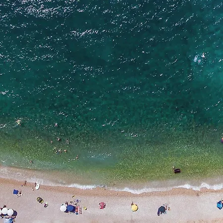 בית נופש 3 Bedroom Gorgeous In Puce