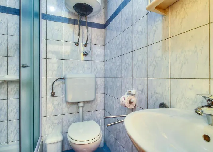 3 Bedroom Gorgeous In Buje * Puce