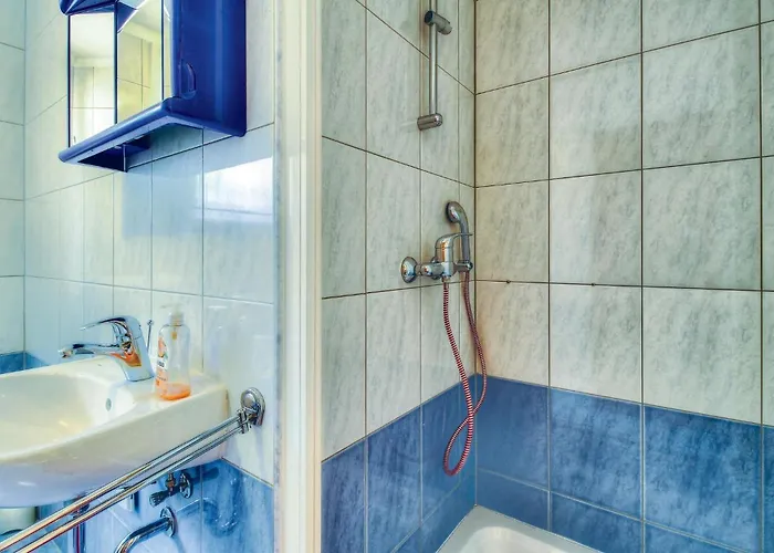 3 Bedroom Gorgeous In Buje *