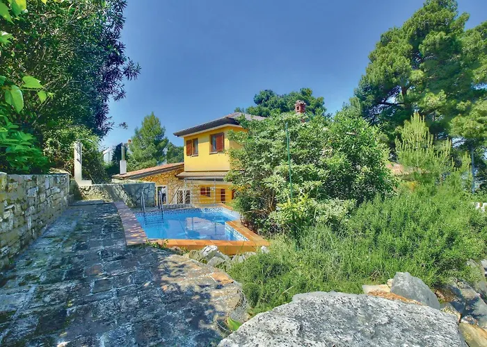 3 Bedroom Gorgeous In Buje Σπίτι διακοπών