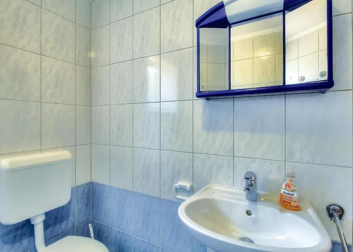 3 Bedroom Gorgeous In Buje Σπίτι διακοπών